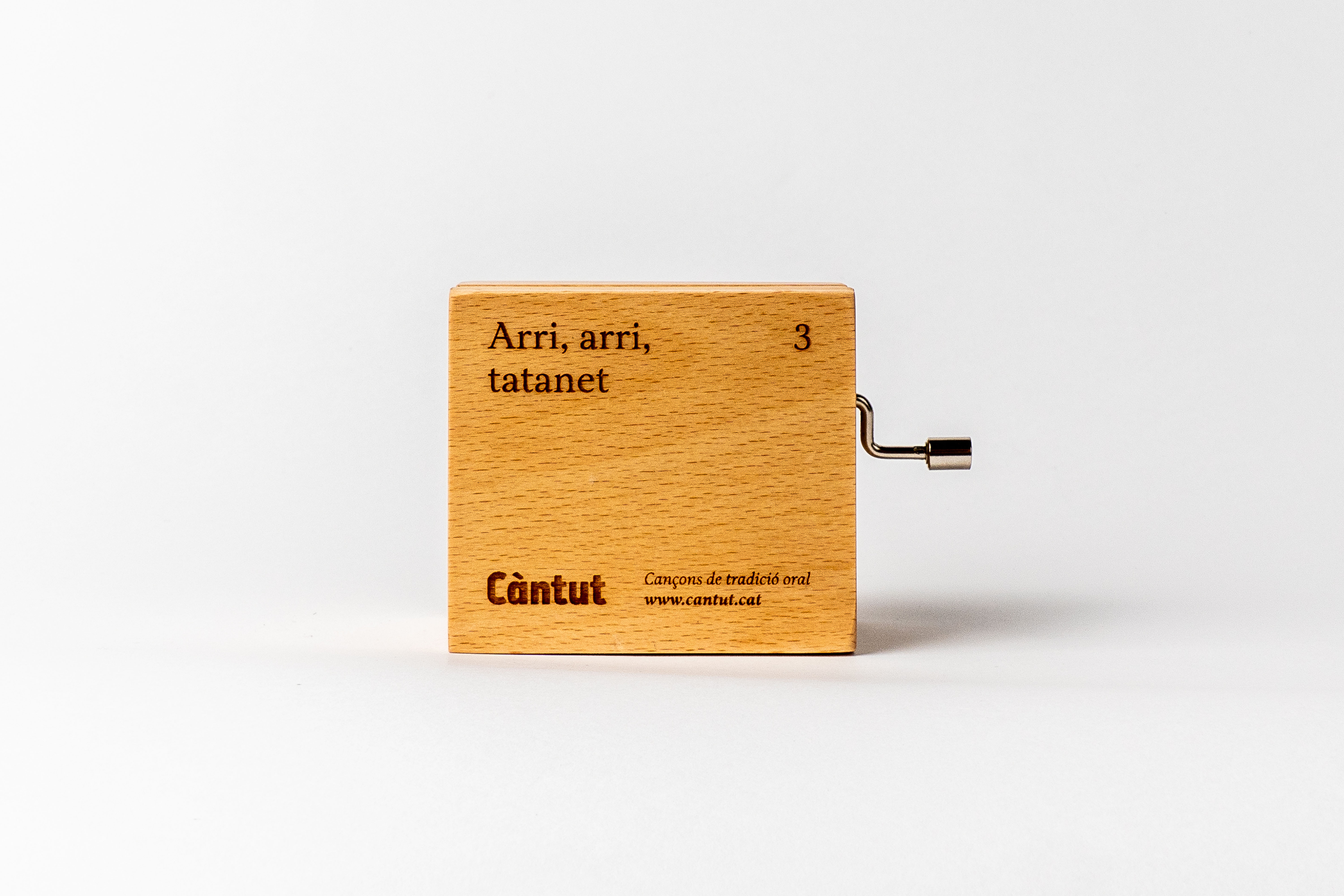 Capseta Arri, arri, tatanet