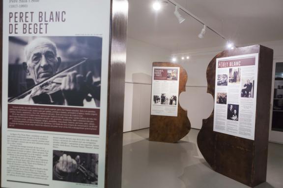 L'exposició 'Peret Blanc de Beget', a la Fira Mediterrània de Manresa
