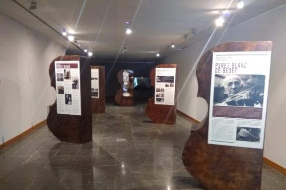 L'exposició 'Peret Blanc de Beget', a Ripoll