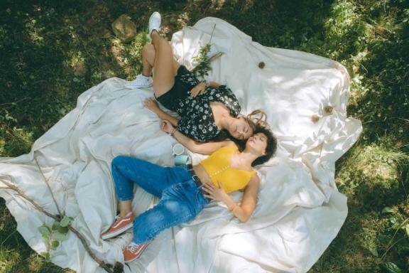 Nou videoclip de Paula Grande i Anna Ferrer: 'Caterineta'