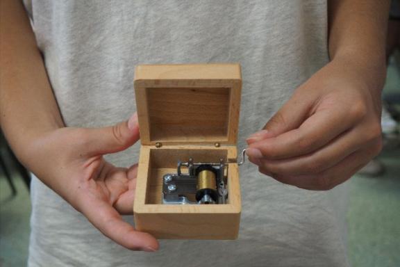 'Arri, arri, tatanet' sonarà a la tercera capseta de música