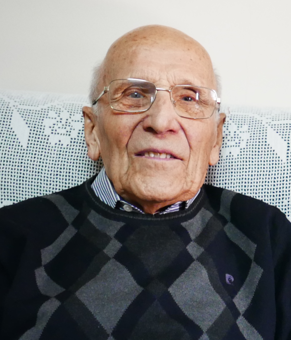 Una vella en tinc a casa